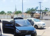 En este vehículo se movilizaban los dos sospechosos que fueron aprehendidos por un crimen en Salinas