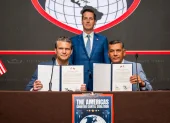 Colombia formaliza su ingreso al Escudo de las Américas en un acto de cooperación militar con Estados Unidos