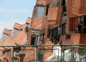 La destrucción de viviendas y edificios evidencia la magnitud del terremoto que golpeó principalmente a Chocó, Valle del Cauca, Risaralda y Caldas.