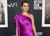 La participación de Selena Gómez en Wondermind está en el centro de la demanda, que cuestiona el papel que habría asumido en la estrategia de marketing de la compañía.