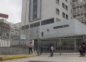 El sistema de salud pública de Ecuador enfrenta problemas de abastecimiento y condiciones hospitalarias que preocupan a pacientes y usuarios.