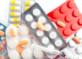 Una denuncia alerta sobre la presunta comercialización irregular de medicamentos destinados a pacientes de hospitales públicos de Quito.