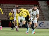 Mushuc Runa y Barcelona SC juegan en el estadio La Cocha de Latacunga.