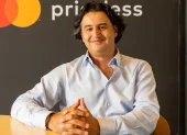 El ejecutivo de Mastercard en Ecuador sostiene que el país tiene apenas 12 puntos de aceptación de pagos por cada 1.000 habitantes.