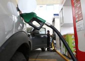 En Perú se incrementó el precio de los combusibles.