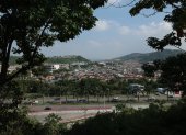 Vista panorámica de la avenida León Febres Cordero, en La Aurora.