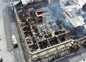 Incendio afectó cinco inmuebles en Riobamba; autoridades evalúan ayudas a damnificados.