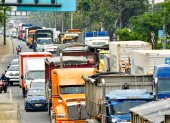 Desviar el transporte pesado hacia Posorja y Santa Elena aliviará la vía a la Costa. La vía Nobol-Progreso representa desarrollo para Ecuador.