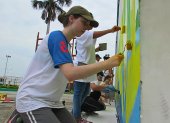 Artistas ecuatorianos podrán participar en la iniciativa “Embelleciendo el Barrio con MINI”, que contempla la creación de 10 murales en distintos sectores de Quito.