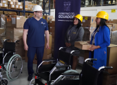 Entrega de insumos y equipos del Ministerio de Salud para personas con discapacidad en Quito.