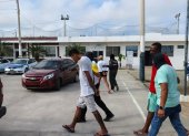 Tres sospechosos de Los Choneros fueron enviados a prisión por el crimen de un funcionario en Salinas.