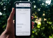el 24 de agosto.
Los anuncios aparecerán separados de las respuestas generadas por ChatGPT y estarán identificados como contenido patrocinado.