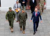 El ministro de Defensa Gian Carlo Loffredo junto al comandante del Comando Sur de los Estados Unidos, General Francis L. Donovan.