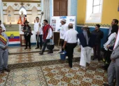 En la iglesia de la comuna de Lumbisí se realizó una ceremonia religiosa.