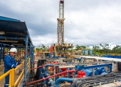 Hoy el precio internacional del petróleo bajó.