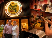Ponte Once busca convertirse en un punto de encuentro con los sabores y recuerdos de Ecuador en Barcelona.