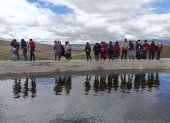 Comuneros de Tungurahua recorren y vigilan las zonas de páramo como parte de los acuerdos para proteger las fuentes de agua y conservar el territorio.