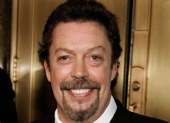 Tim Curry murió a los 80 años: el actor británico fue reconocido por sus papeles en ‘It’, ‘The Rocky Horror Picture Show’ y ‘Mi pobre angelito 2’.