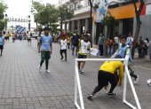 En cada cierre vial mal pensado, las activaciones  bloquean calles quitando el parqueo al cliente fijo de un domingo y reemplazándolo por un público flotante que no consume igual en los locales de la zona.