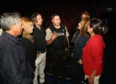 Vecinos y policías dialogan en el primer encuentro de ‘Líderes que transforman’.