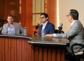 Rafael Verduga (i) y Jorge Reinoso (d), exdirectivos de Barcelona SC, participaron en un conversatorio sobre las Sociedades Anónimas.