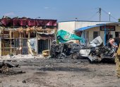 Daños causados ​​por misiles rusos en el pueblo de Pechenihy, en la región de Járkov (Ucrania), en un ataque perpetrado el 18 de agosto de 2026.