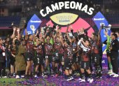 La jugadoras de Dragonas Independiente del Valle levantaron el fin de semana el ansiado tricampeonato de la Superliga Femenina.