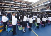 El alcalde, Pabel Muñoz, inauguró el año lectivo en la Unidad Educativa Antonio José de Sucre.