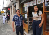 Fernando Adame y Maribel Sandoval, vecinos de la Atahualpa, barrio del sur, que organizan programas como las fiestas de Quito, Día del Niño, etc.