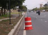 En este punto de la avenida Samborondón fue atropellada la atleta Mónica Martinich, quien murió en el lugar.
