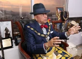 Héctor Vanegas defiende la legitimidad de su elección como Gran Maestro de la Gran Logia del Ecuador.