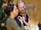 Meghan y Harry regresaron a Reino Unido con sus hijos, pero no asumirán responsabilidades reales.