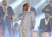 Bad Bunny ganó su primer Emmy gracias al espectáculo de medio tiempo del Super Bowl 2026.