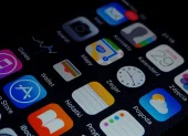 Después de casi una década de especulaciones, Apple estaría listo para mostrar su primer iPhone plegable en el próximo Apple Event.