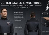 Captura de pantalla tomada del perfil de la red social Truth Social que muestra una imagen hecha con IA del posible nuevo uniforme que llevarán los miembros de la Fuerza Espacial de EE.UU.