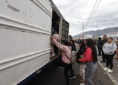 El pasado 5 de mayo, el paro de buses obligó a cientos de quiteños a utilizar camiones y otros medios alternativos.