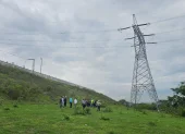 Representantes de varias empresas recorrieron en enero los sitios donde se construirán las obras de la interconexión eléctrica Ecuador-Perú.