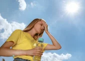 Las temperaturas de las superficies marinas también alcanzaron máximos históricos, prolongando una racha de tres meses de calor sin precedentes en los océanos.