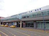 VISTA DE LA FACHADA DE LA TERMINAL AÉREA DE LA CIUDAD DE CUENCA ||