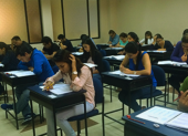 Los resultados de PISA evidencian los desafíos que enfrenta Ecuador para mejorar el aprendizaje de matemáticas y lectura entre sus adolescentes.