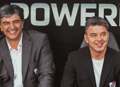 Matías Biscay (der.) junto a Marcelo Gallardo (izq.) durante su etapa en River Plate.