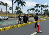 Agentes de la OIAT recrearon este 14 de septiembre el atropellamiento de Mónica Martinich en la avenida Samborondón.