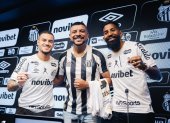 Coutinho ya fue presentado como nuevo jugador de Santos FC.