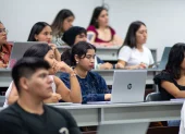 La convocatoria para las Becas TIC 2026 está dirigida a estudiantes de tercer nivel técnico y tecnológico vinculados con las TIC.