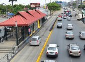 La detención ocurrió tras un robo en la estación de Metrovía del colegio 28 de Mayo, en la avenida Carlos Julio Arosemena, norte de Guayaquil.
