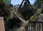 En Alma Lojana se realizó la limpieza de una quebrada para prevenir inundaciones y mantener despejados los cauces ante fuertes lluvias.