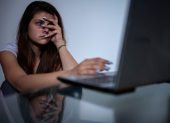 El uso de redes sociales entre niños y adolescentes plantea nuevos desafíos para las familias, las escuelas y las autoridades encargadas de proteger a los menores.