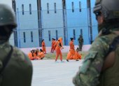 Militares mantienen presencia en las cárceles de Ecuador desde enero de 2024 para apoyar el control de los centros penitenciarios.