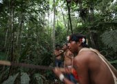 Las comunidades indígenas preservan bosques hace décadas sin mercados de carbono. ¿Qué tal si estos mercados se convierten en herramienta para financiar esas iniciativas comunitarias, en lugar de reemplazarlas?