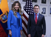 Daniel Noboa y Kristi Noem dialogaron en Nueva York sobre estrategias de seguridad y cooperación entre Ecuador y Estados Unidos.